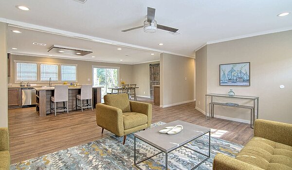 Meridian Apex / McKinley 32764A Interior 135743