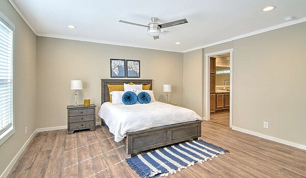 Meridian Apex / McKinley 32764A Bedroom 135745