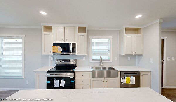 Meridian Apex / Everest 28564A Kitchen 135781