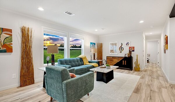 Diamond Series / Hope R76E Interior 119004