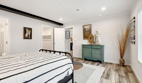 Diamond Series / Hope R76E Interior 119006