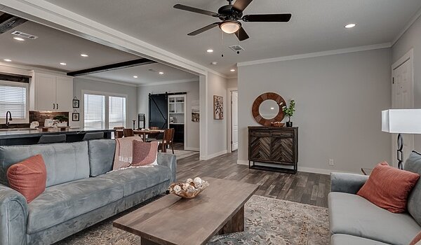 Answer House / 28604A Interior 127183