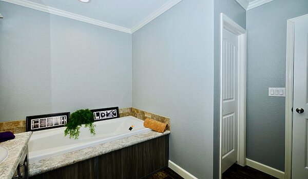 Meridian Prime Series / de Vaca 440MP32643A Interior 134001