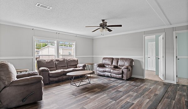 Deluxe Drywall / Big Kahuna L-3764W Interior 145558