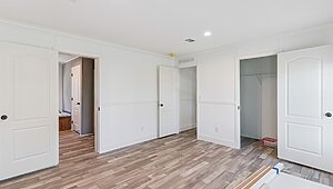 DD Extreme / Silverado L-2523H Bedroom 145573