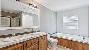 DD Extreme / Silverado L-2523H Bathroom 145582