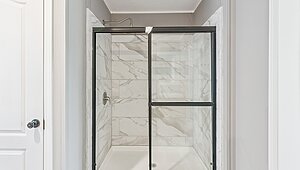 DD Extreme / Silverado L-2523H Bathroom 145583