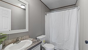 Deluxe Drywall / Silverado L-2523H Bathroom 67193