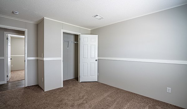 Deluxe Drywall / L-3604B Bedroom 60824