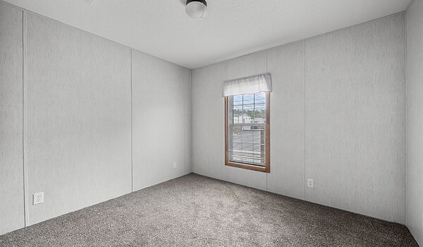 Signature Oaks / Double Pantry L-2563H Bedroom 145577