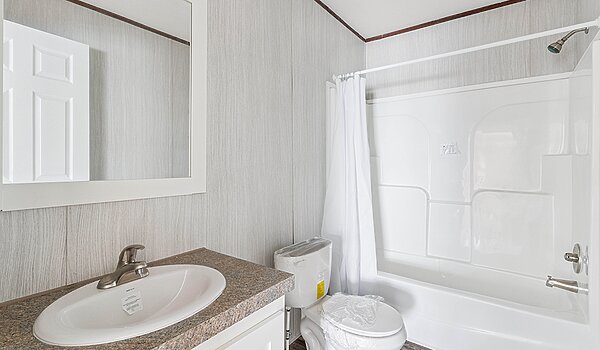 Suwannee Valley / Trenton V-2523I Bathroom 145644