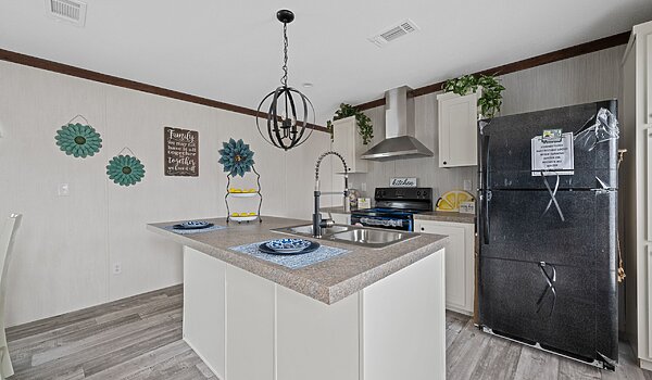 Suwannee Valley / Troy V-5763P Kitchen 145608