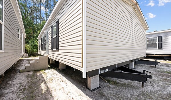 Suwannee Valley / Hamilton V-2443G Exterior 145658