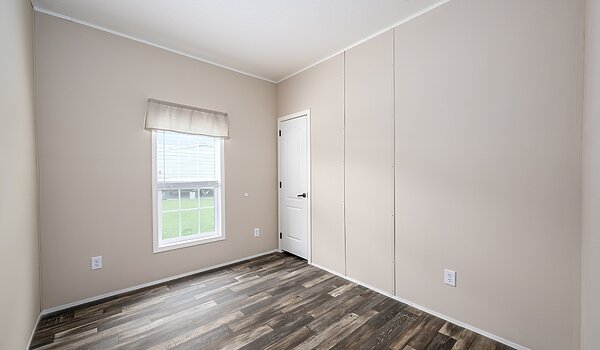 Painted Sheetrock / Rocky Mountain H-3705A-PS Bedroom 145687