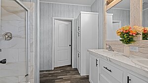 Signature Oaks / Pistol U-2443H Bathroom 145741