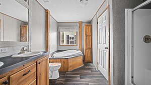 Classic Oak / Assassin Bathroom 145894