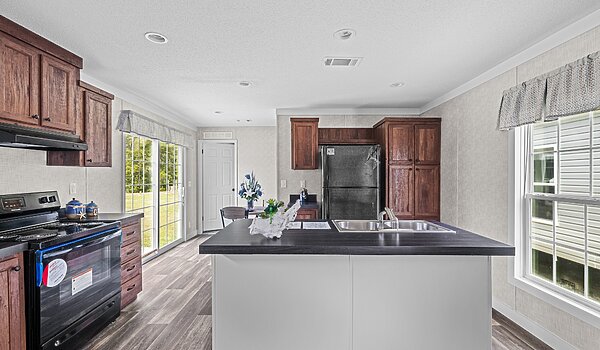 Classic Oak / Brunswick Kitchen 145855