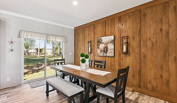 Classic Oak / Horizon Interior 145880