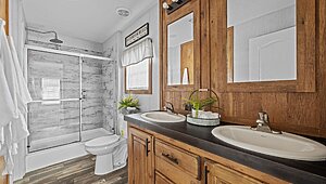 Classic Oak / Mayberry Bathroom 145910