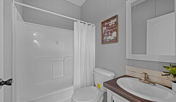Signature Oaks / Naples M-5763O Bathroom 145931