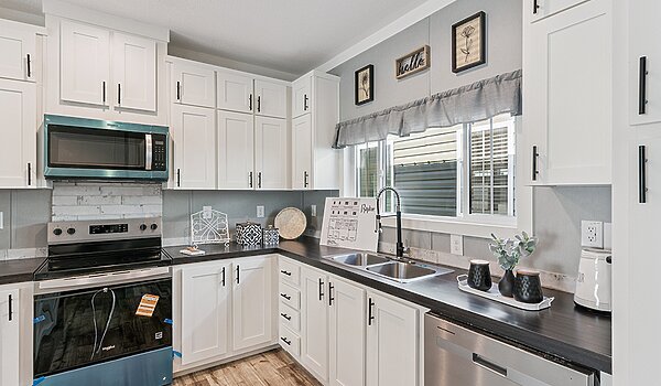 Signature Oaks / Raptor L-3524F Kitchen 145911