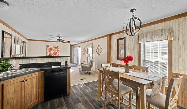 Classic Oak / St. Augustine Kitchen 145942