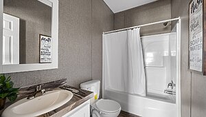 Signature Oaks / Wrangler Bathroom 145959