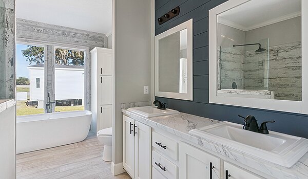 XT Series / Quail Ridge D-3764D Bathroom 146138