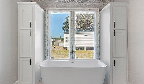 XT Series / Quail Ridge D-3764D Bathroom 146145