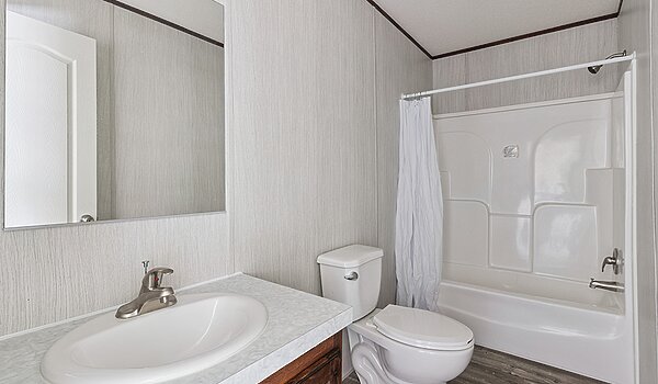 Runner Series / Dash Bathroom 146291