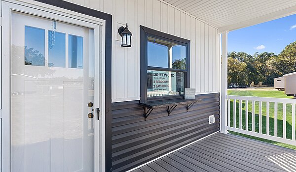 Classic Oak / Driftwood Exterior 146213