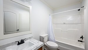 Deluxe Drywall / Lakeview Bathroom 146451