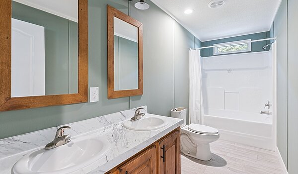 DD Extreme / Laramie Bathroom 146431