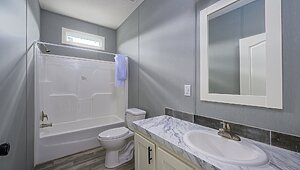 Signature Oaks / Lexi Bathroom 146459