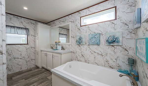 Suwannee Valley / Madison Bathroom 146504