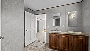 Runner Series / Messi Bathroom 146819