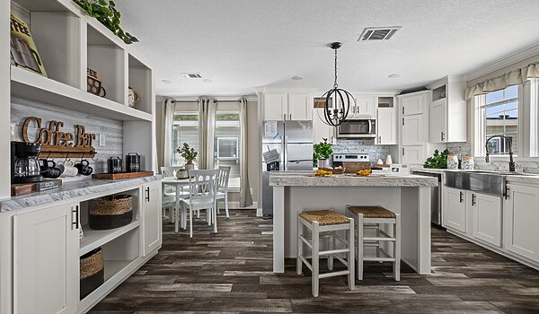 Deluxe Drywall / Miguel Kitchen 146496