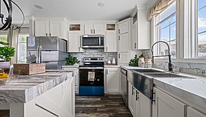 Deluxe Drywall / Miguel Kitchen 146516
