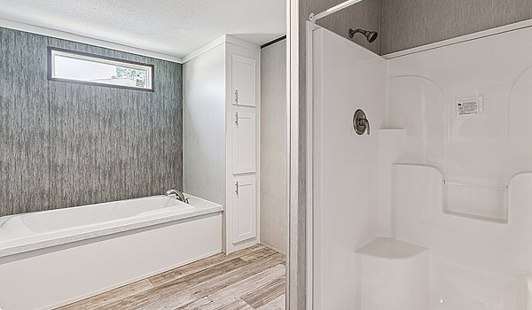 Suwannee Valley / Nitro Quatro Bathroom 146832