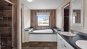 Signature Oaks / Powerstroke Bathroom 146849