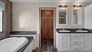 Signature Oaks / Powerstroke Bathroom 146857
