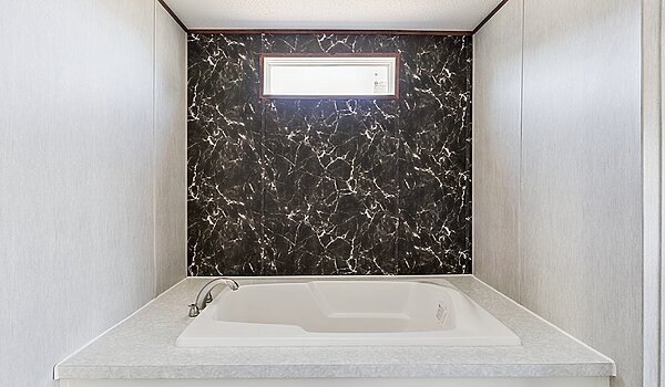 Suwannee Valley / Sandy Point Bathroom 146955