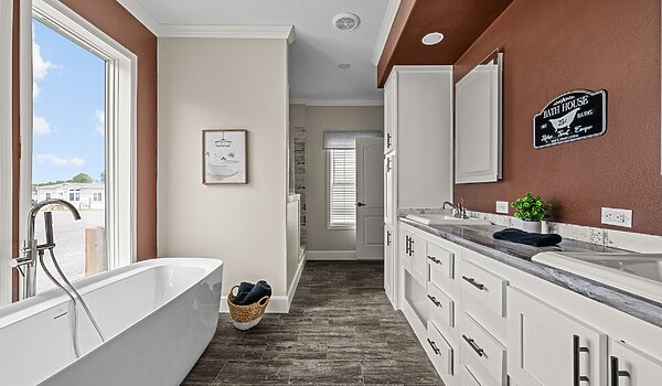 Plantation Series / Veranda Bathroom 146980