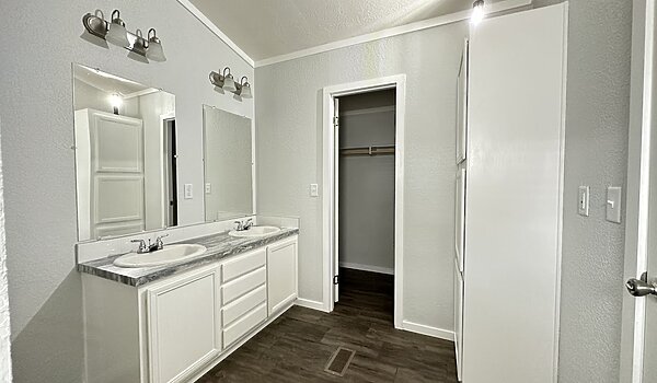 Solitaire Singlewide / 16763B Interior 134273