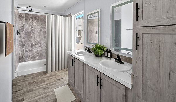 Valu Maxx Premier / VY-32684F Bathroom 113537