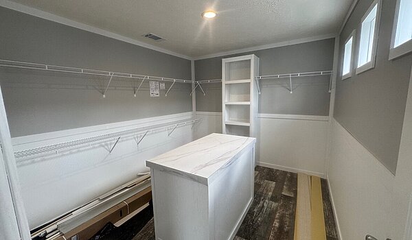 Palm Harbor Elite / PE28764F Interior 130917