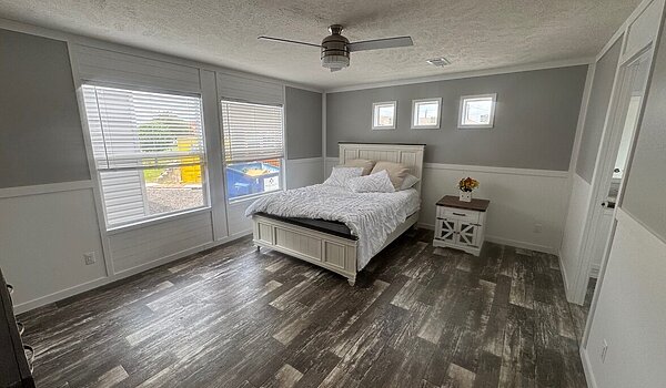 Palm Harbor Elite / PE28764F Interior 130911