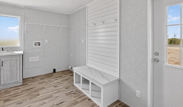 Hidden Shores / 32563A Interior 130346