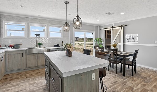 Hidden Shores / 32563A Interior 130337