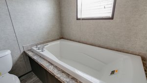 DK / The Burnett Bathroom 26090